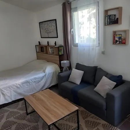 Maisonnette Au Calme Apartment Gennevilliers